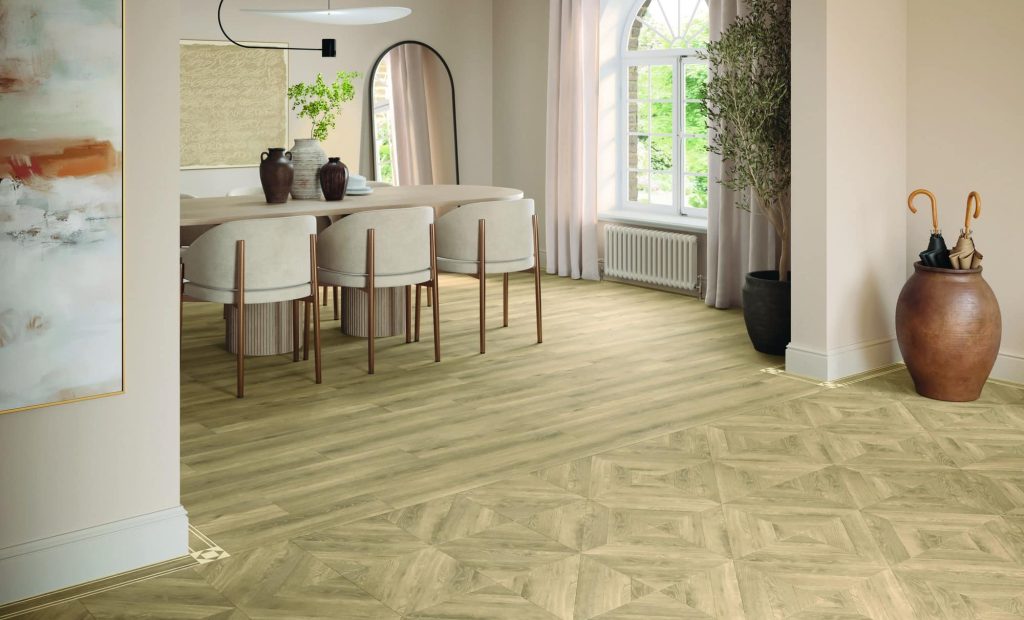 AR0W8780 KirbyOak GableParquet 305x305mm Stripwood 185x1220m